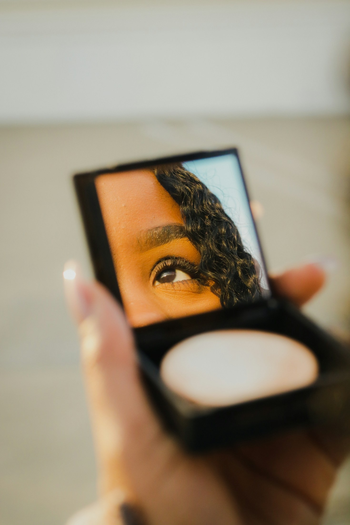 Confidence Through Cosmetics: A Guide to Empowerment